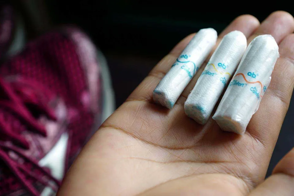 Why Do Tampons Hurt - Reasons & How to Dealt With It?