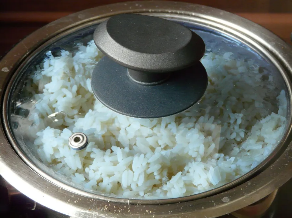 How Long Does Cooked Rice Sit Out - Learn the Safe Duration