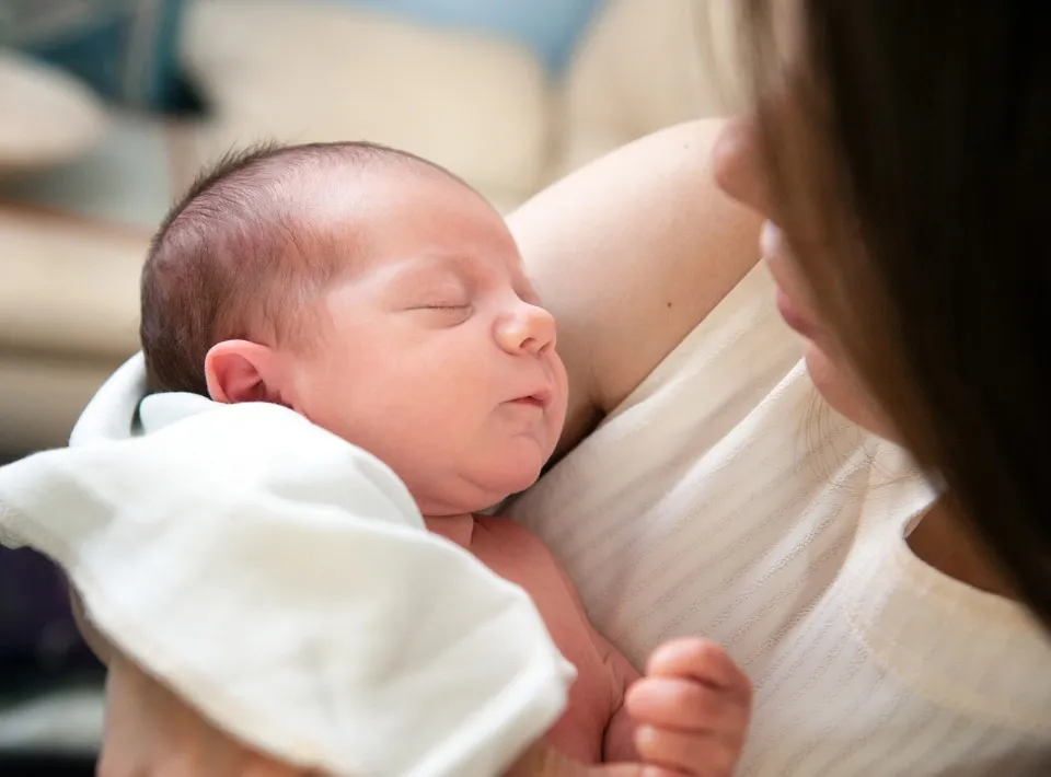 Should I Wake My Newborn to Feed at Night - To Wake or Not to Wake